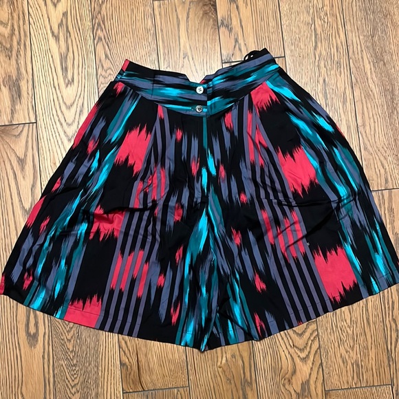 Vintage Ann Taylor Jams/LaCroix lookin shorts! Size 6 - Picture 1 of 5